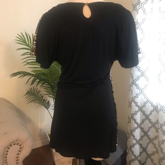 Gold Sequin mini dress - Picture 4 of 8